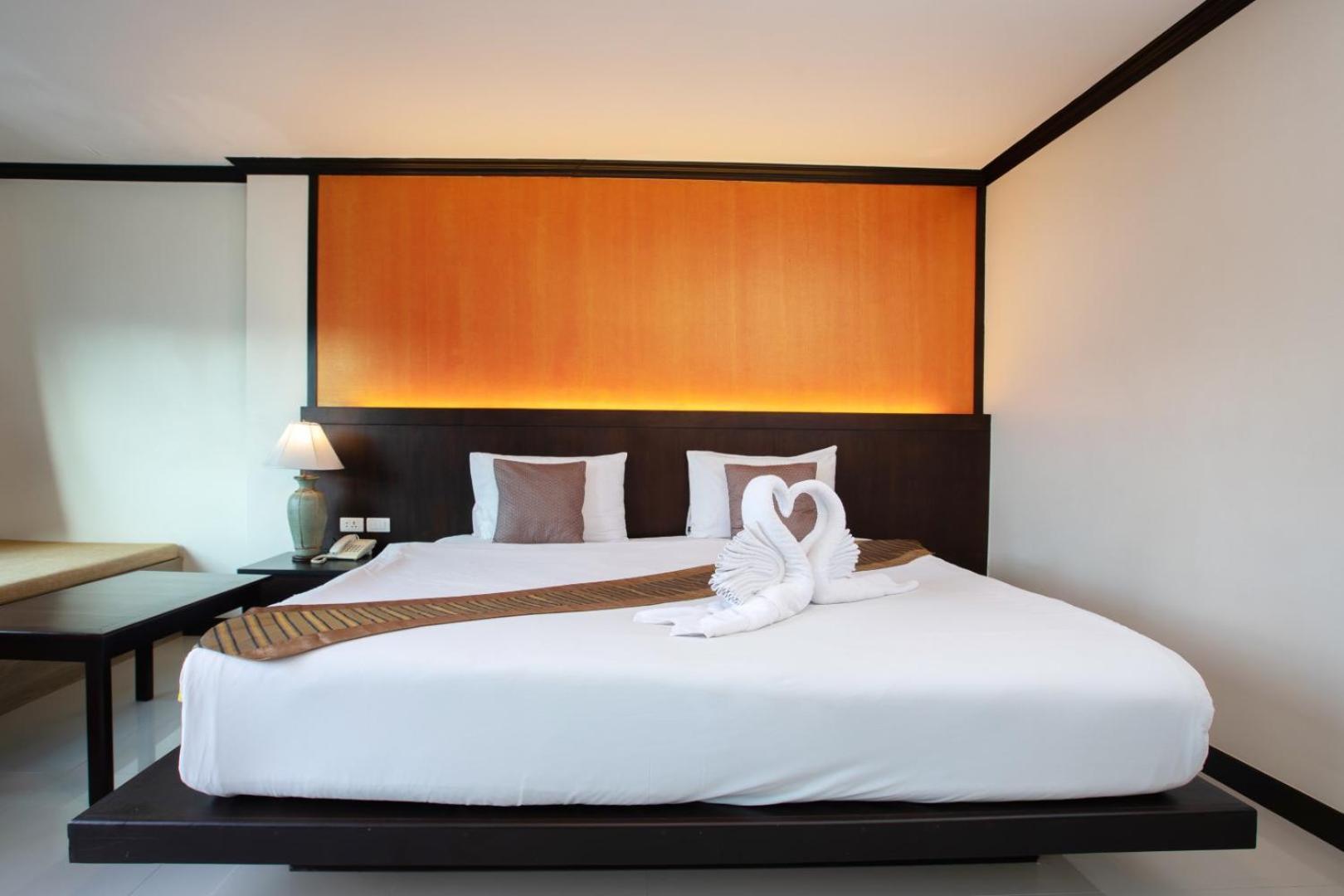 Orchid Garden Hotel Patong Bagian luar foto