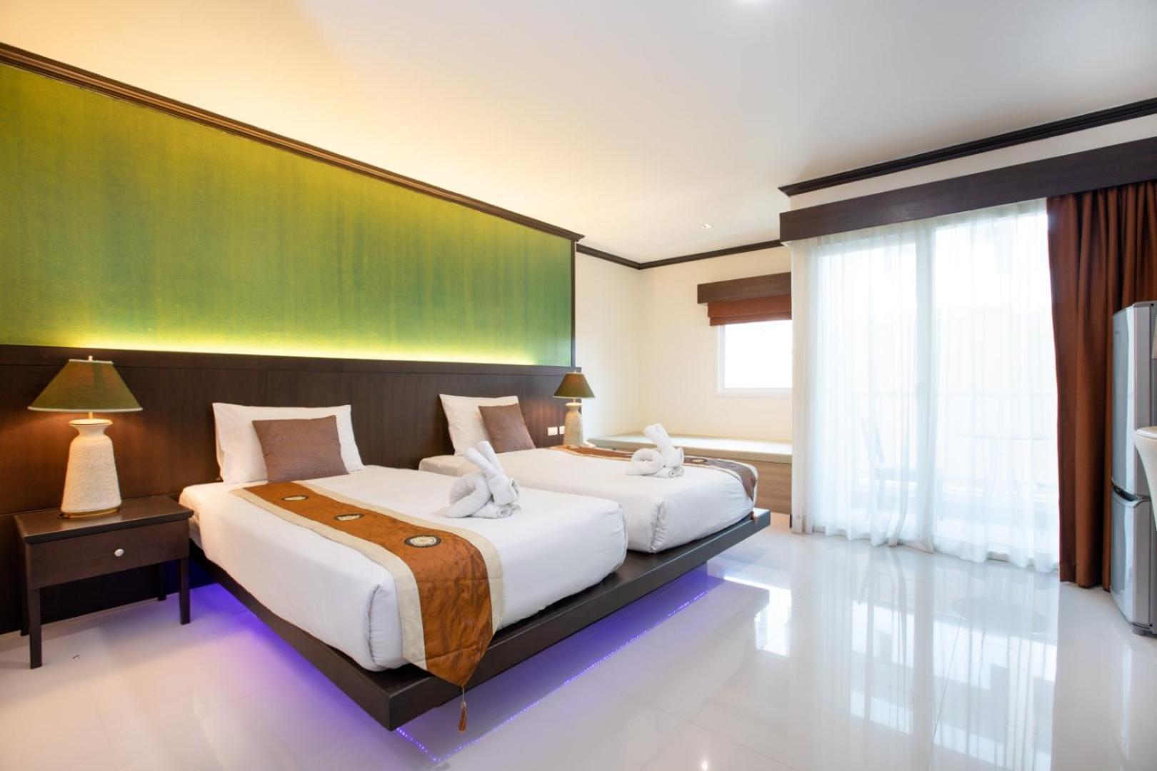 Orchid Garden Hotel Patong Bagian luar foto