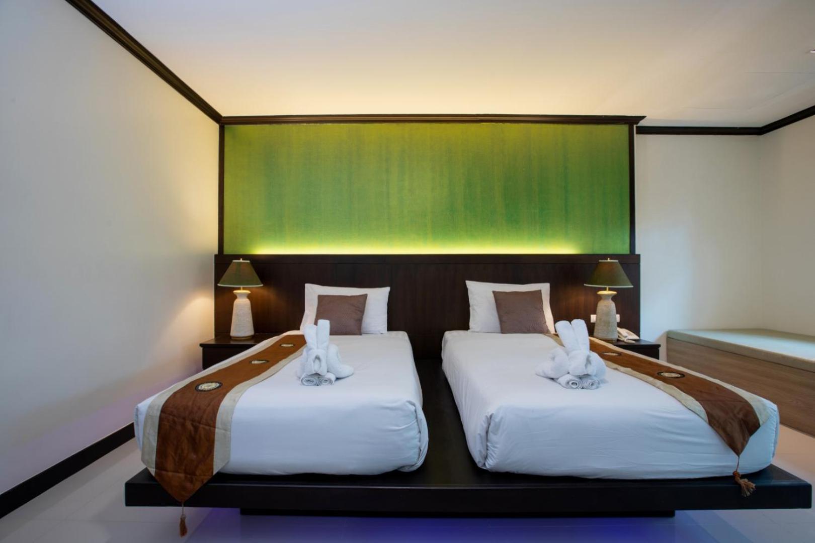 Orchid Garden Hotel Patong Bagian luar foto