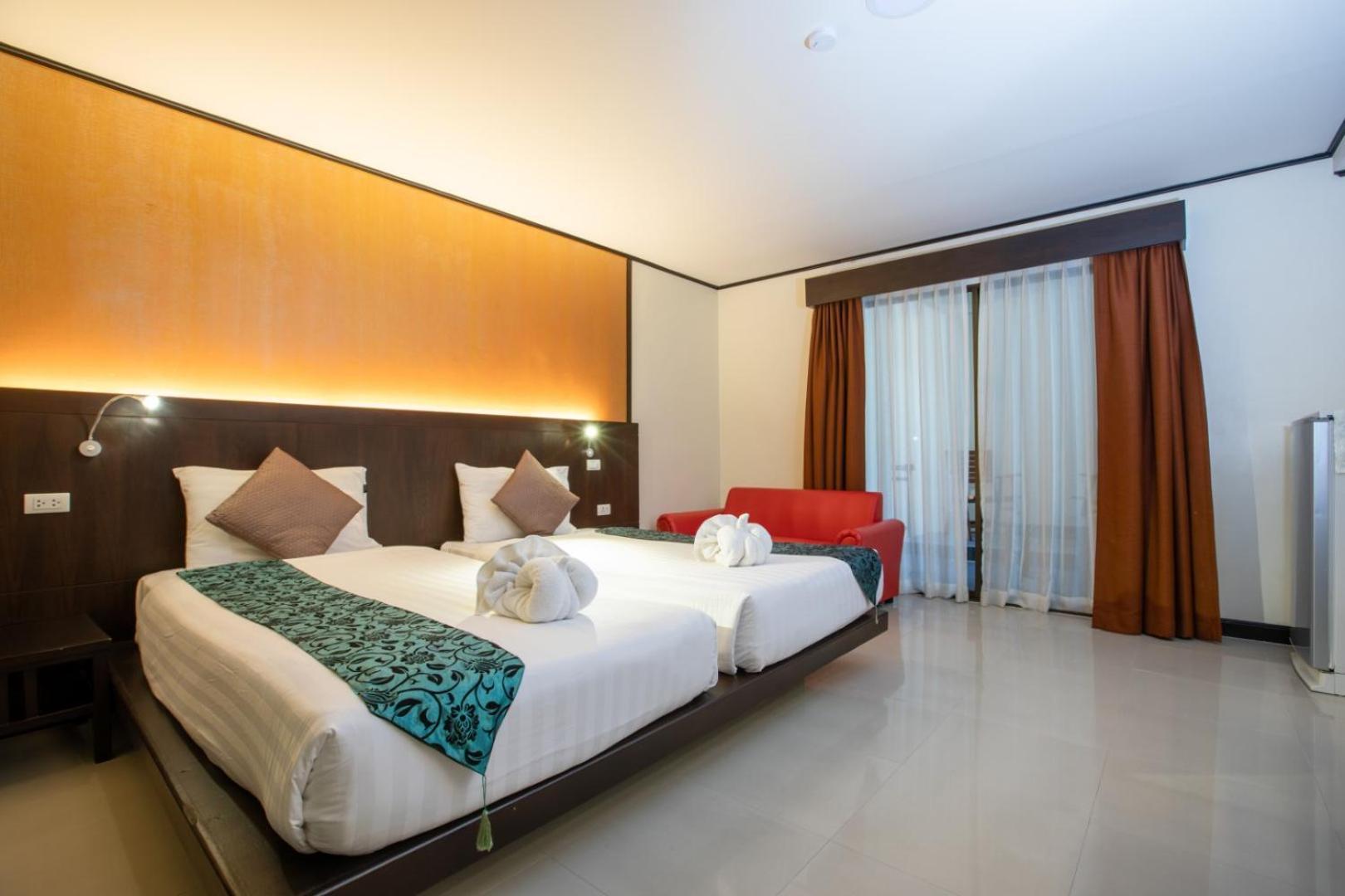 Orchid Garden Hotel Patong Bagian luar foto