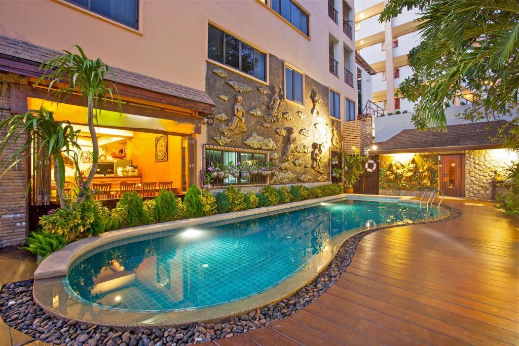 Orchid Garden Hotel Patong Bagian luar foto