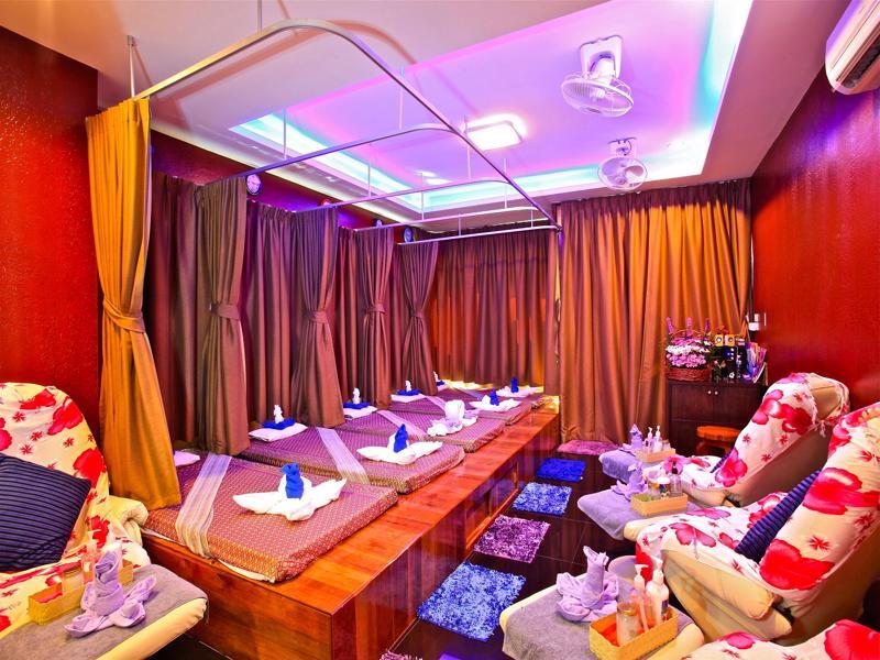 Orchid Garden Hotel Patong Bagian luar foto